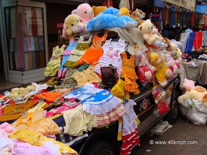 Makeshift Shop at Sheikh Memon Street, Zaveri Bazaar, Mumbai, Maharasthra