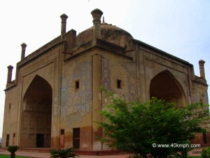 Chini-Ka-Rauzah, Agra, Uttar Pradesh