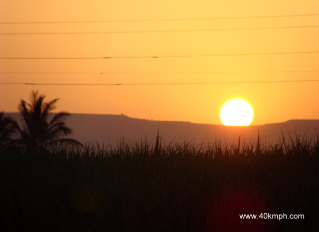 Sunrise in Ozar, Pune (Maharashtra, India)