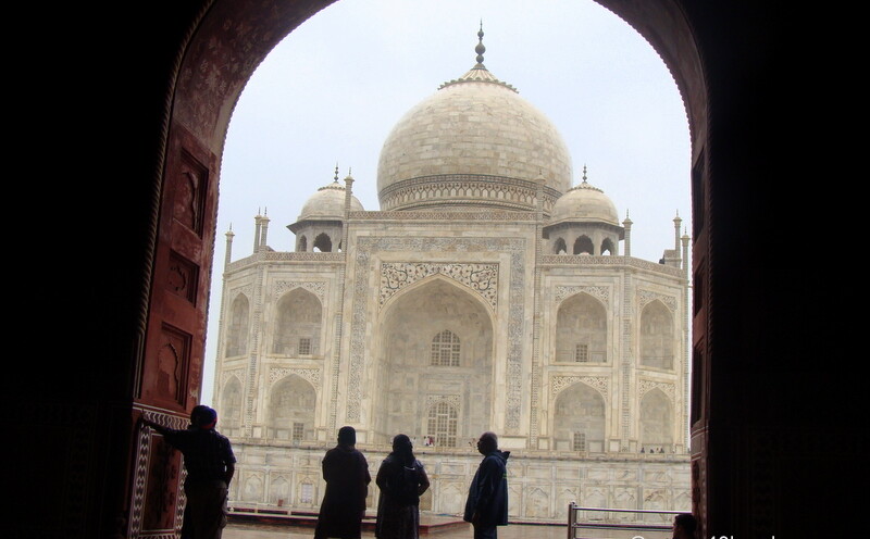 View of Taj Mahal from Mihman Khana, Agra (Uttar Pradesh, India)