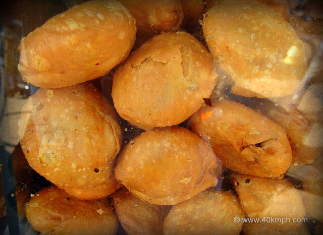 Pyaz ki Kachori for Breakfast at Chotulal Namkeen Center, Bundi (Rajasthan, India)