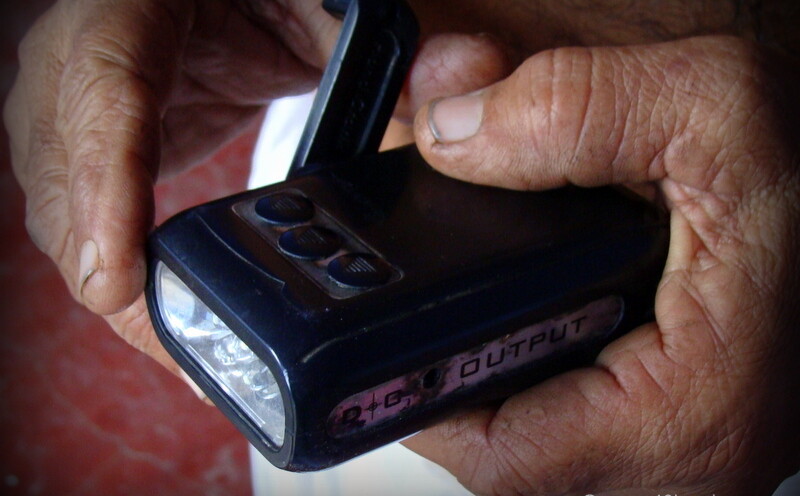 Hand Crank Flashlight