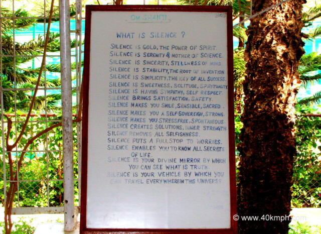 Question and Answer at Peace Park, Guru Shikhar Road, Mount Abu, Rajasthan, India