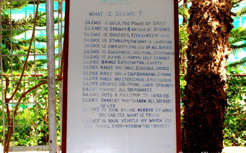 Question and Answer at Peace Park, Guru Shikhar Road, Mount Abu, Rajasthan, India