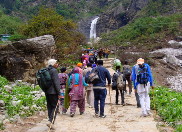 Ghangaria Hemkund Trek Starting Point, Uttarakhand, India