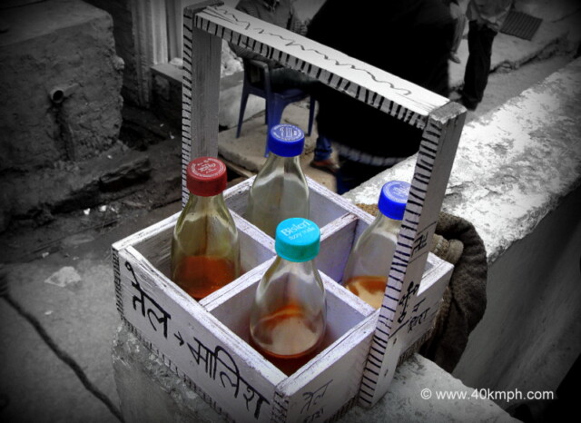 Massage Oil Carrier in Ghangaria, Uttarakhand, India