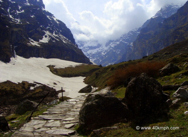 Trekking Path to Charan Paduka, Badrinath, Uttarakhand, India