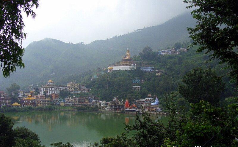 Rewalsar Lake in Mandi (Himachal Pradesh, India)