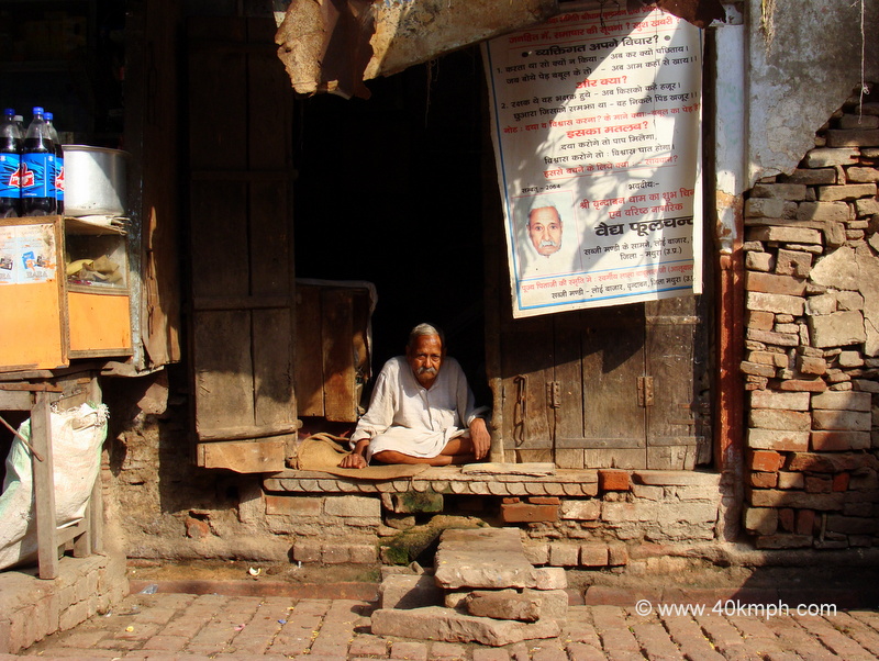 Ayurvedic Vaidya in front of Sabzi Bazar, Loi Bazar, Vrindavan, Uttar Pradesh, India