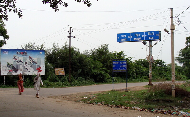 Distance from Barsana (Uttar Pradesh, India) to various Cities