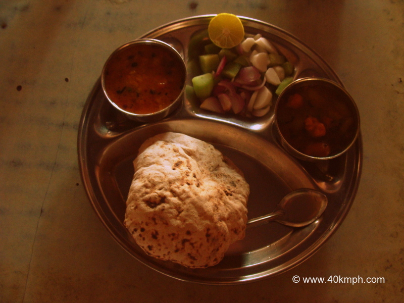Vegetarian Thali at Ashutosh (MTV Roadies Winner) ka Dhaba nearby Khumran Pul, Chetna Market, Saharanpur, Uttar Pradesh, India