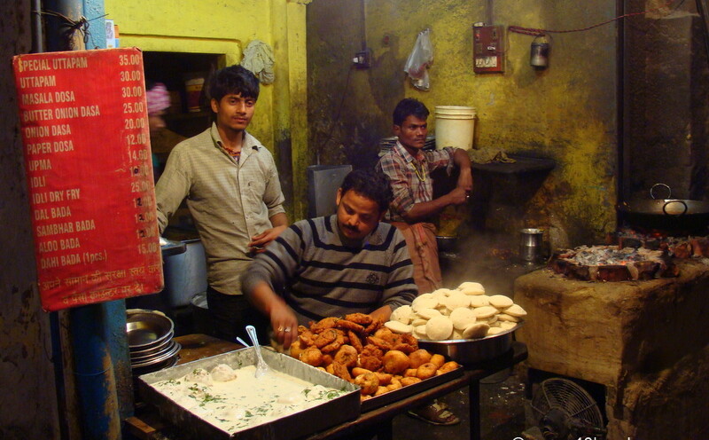 Birju Idli Wala, Vishwanath Gali, Dashashwamedh Ghat, Varanasi, Uttar Pradesh, India