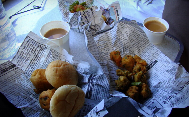Vada Pav, Moong Dal Pakoras and Tea from Vadodara Railway Station, Gujarat, India
