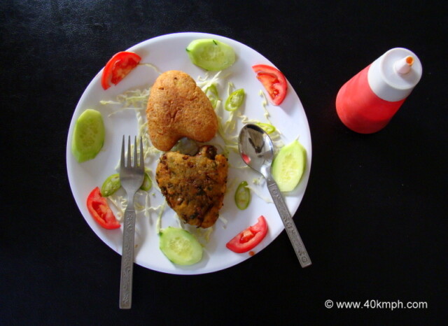 Cheese and Vegetable Cutlets as an Evening Snacks at Seth Shri Raghunath Das Parihar Inn, Mount Abu, Rajasthan, India