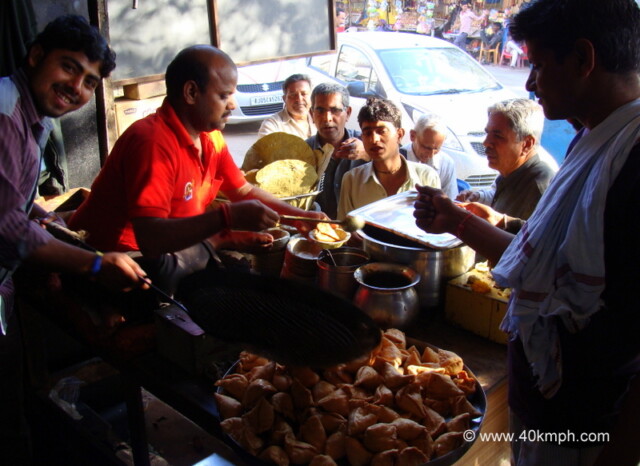 Giriraj Misthan Bhandar, near Danghati Mandir, Govardhan, Mathura, Uttar Pradesh, India