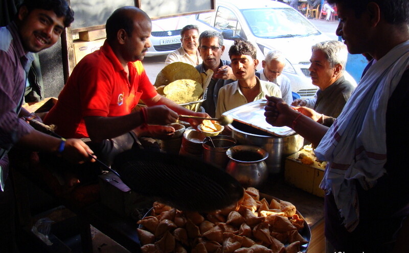 Giriraj Misthan Bhandar, near Danghati Mandir, Govardhan, Mathura, Uttar Pradesh, India