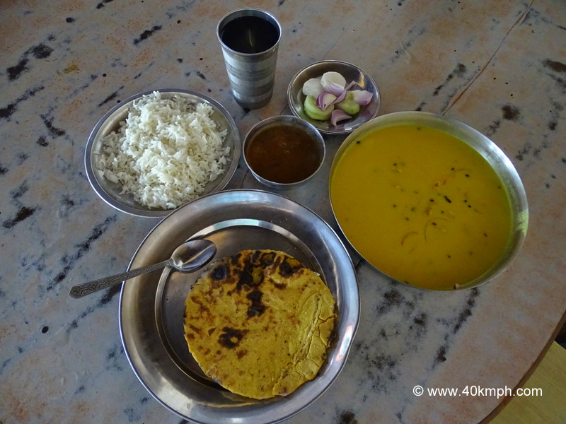 Makki ki Roti, Kadhi, Chawal, Mah ki Dal for Brunch at Bahadur Dhaba, Bagi Binoda, Bilaspur, Himachal Pradesh, India