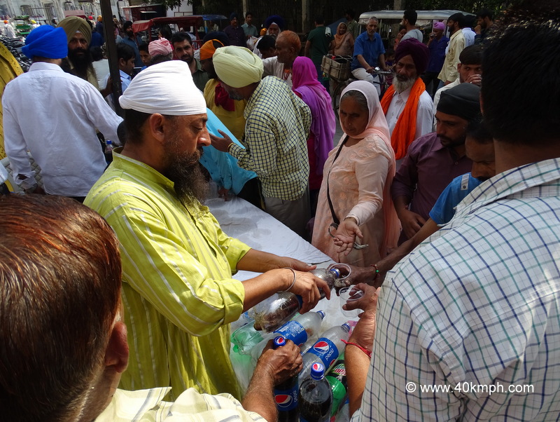 Free Soft Drinks Distribution on Diwali Day near Golden Temple