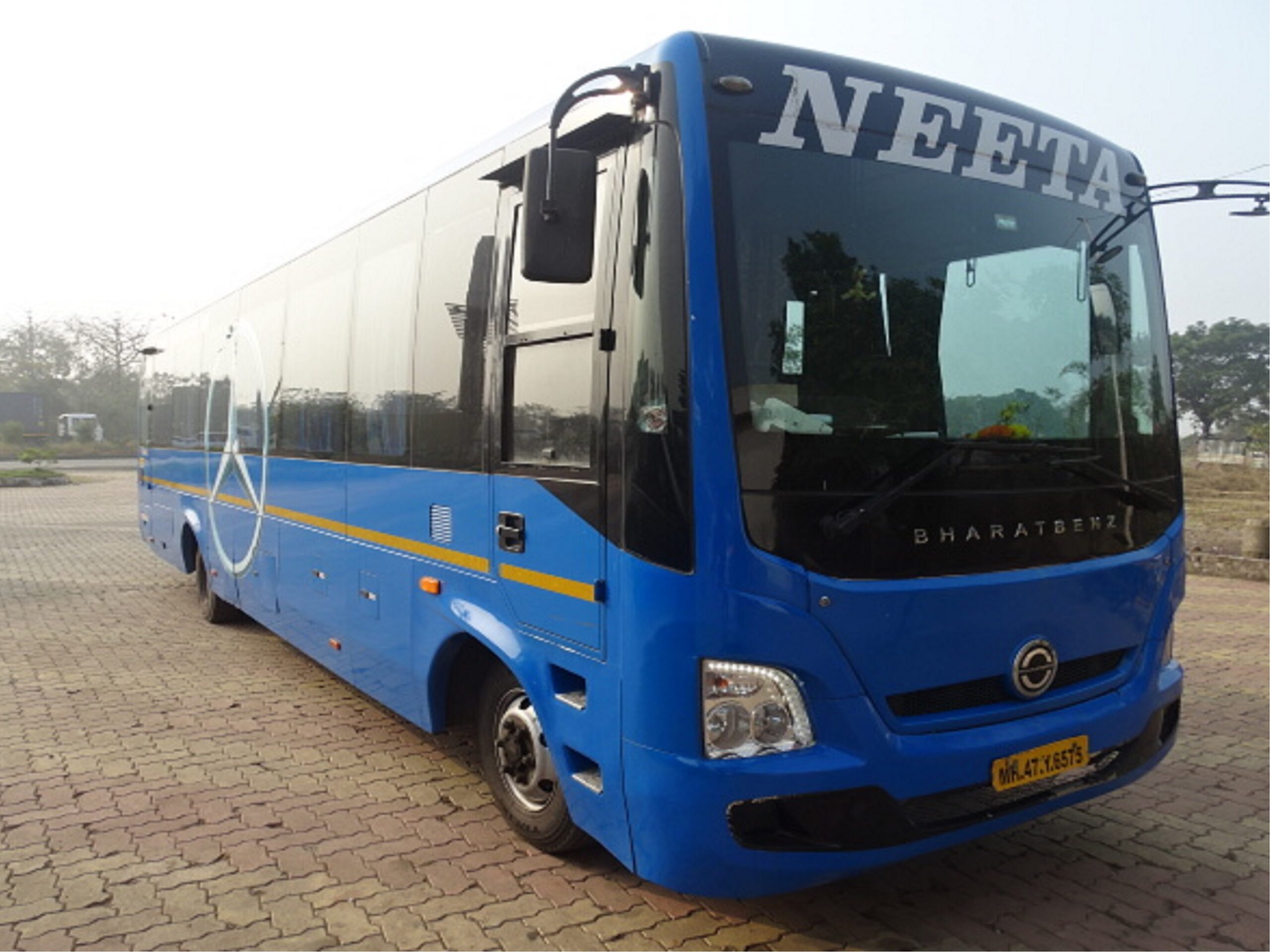 Neeta Tours And Travels (Bharat Benz Bus AC Seater - 2+2) - Mumbai to Shirdi (Maharashtra)