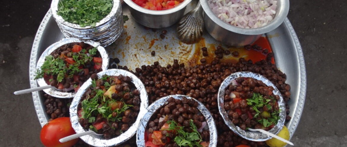 Kala Chana Chat - Dry Black Chickpeas Chaat at Shirdi, Maharashtra