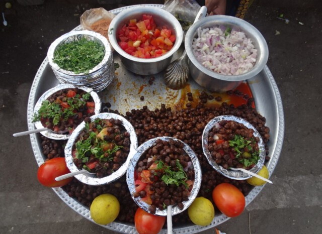 Kala Chana Chat - Dry Black Chickpeas Chaat at Shirdi, Maharashtra