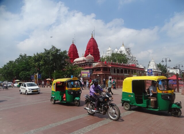 Shri Digambar Jain Lal Mandir ji, Chandni Chowk (Opp. Red Fort) , Delhi - 110006