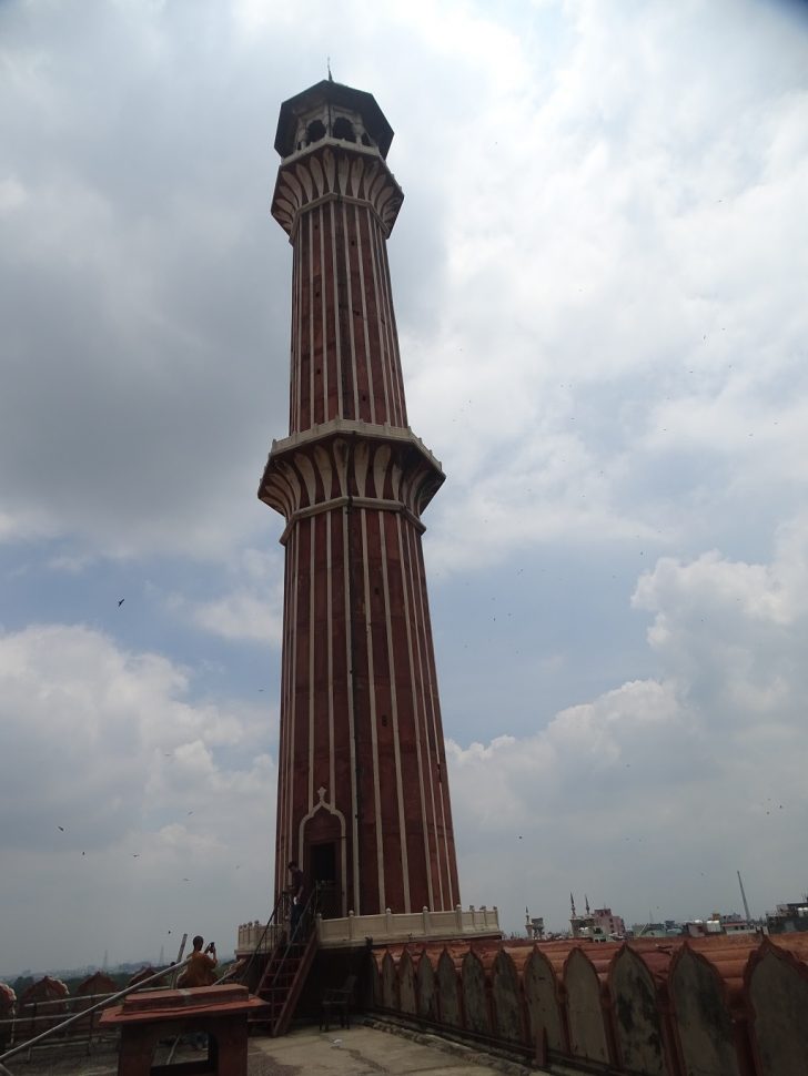 Minaret of Shahi Jama Masjid in Delhi, India