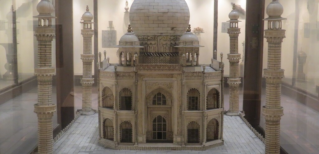 19th Century Ivory Taj Mahal (Murshidabad)