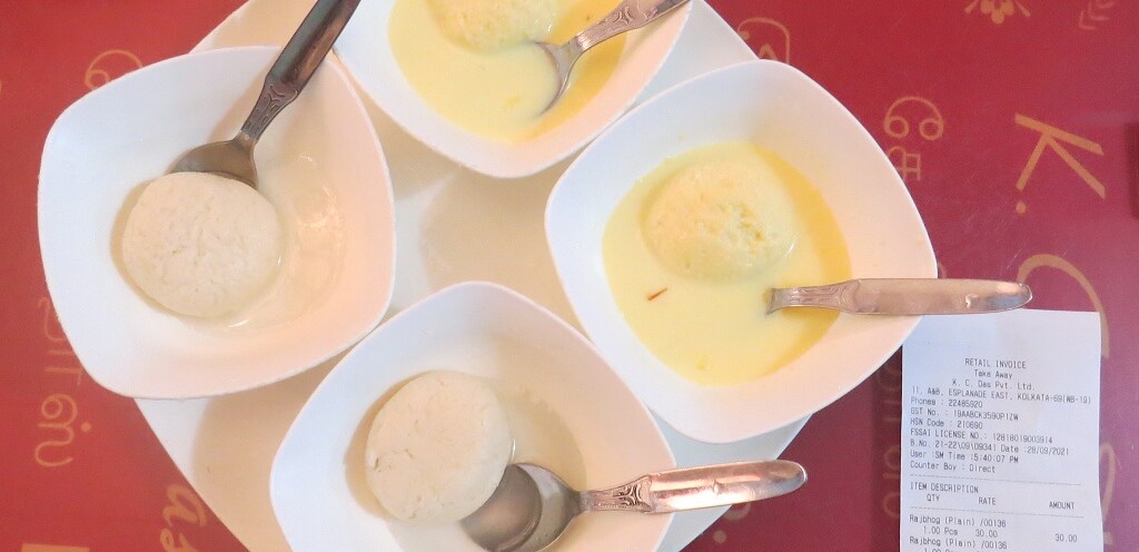 Rajbhog (Plain) & Rossomalai (Saffron) - Bengali Sweets (K.C. Das, Esplanade East, Kolkata, India)