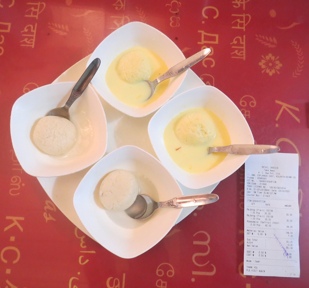 Rajbhog (Plain) & Rossomalai (Saffron) - Bengali Sweets (K.C. Das, Esplanade East, Kolkata, India)