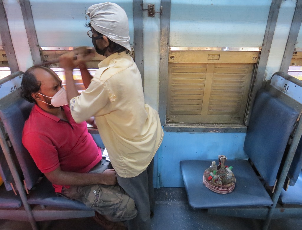 Head Massage with Stick Wood (Acupressure) in Express Train
