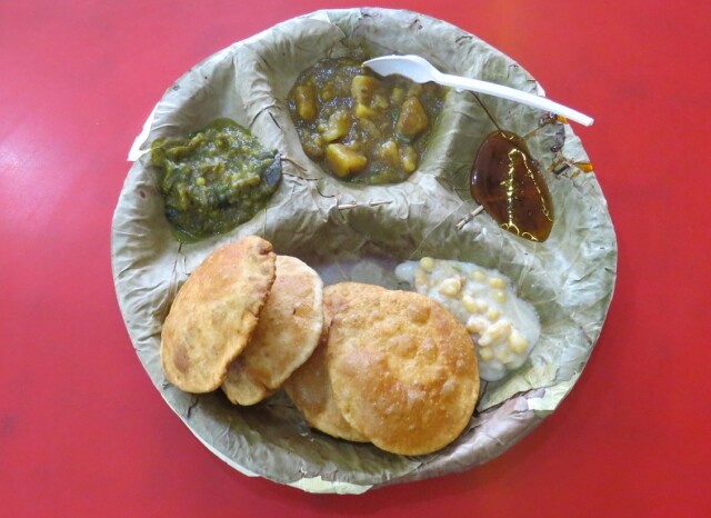 Desi Ghee Kachori Subzi (Netram Moolchand & Sons, Allahabad, Uttar Pradesh, India)