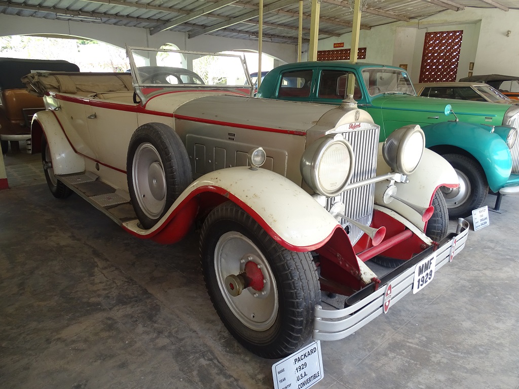 1929 Packard (U.S.A.) at Auto World Museum, Ahmedabad (Gujarat, India)