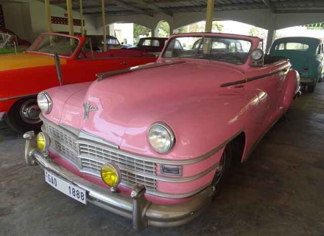 1948 Chrysler (U.S.A.) at Auto World Museum, Ahmedabad (Gujarat, India)