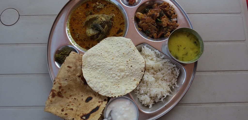 Lunch at Agnipankha Home Stay, Kumbhargaon (Pune, Maharashtra, India)