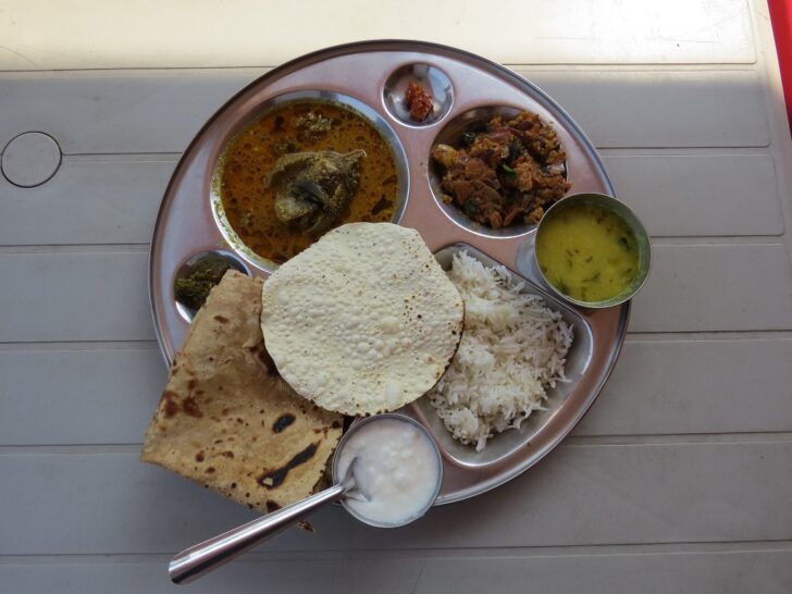 Lunch at Agnipankha Home Stay, Kumbhargaon (Pune, Maharashtra, India)