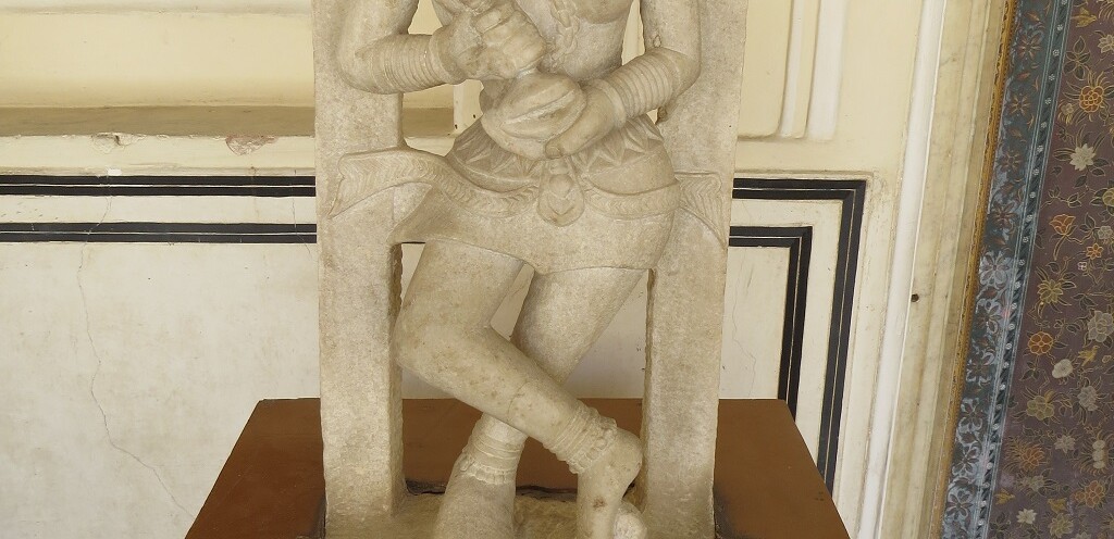 17th Cent. A.D. Manjira Vadini (Amber, India)