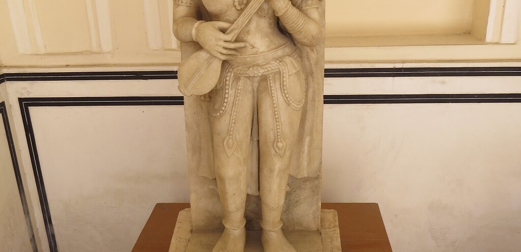 17th Cent. A.D. Sitar Vadini (Amber, India)