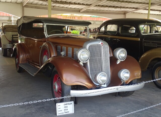 1933 Chrysler (U.S.A.) at Auto World Museum, Ahmedabad (Gujarat, India)