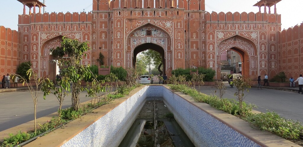 Ajmeri Gate, Jaipur (Rajasthan, India)
