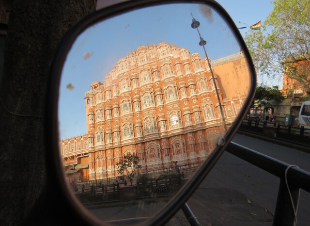 Front View of Hawa Mahal (Jaipur, Rajasthan, India)