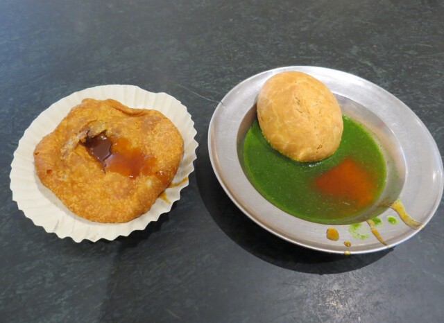 Pyaaz-Dal Kachori at Laxmi Misthan Bhandar, Jaipur (Rajasthan, India)