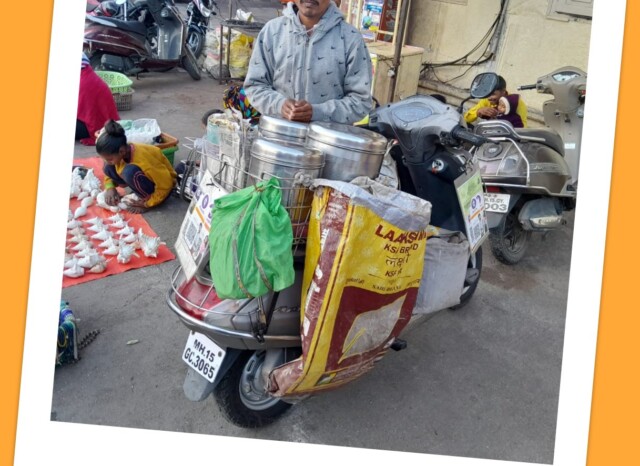 Suresh Nashta Wala (Trimbakeshwar, Maharashtra, India)