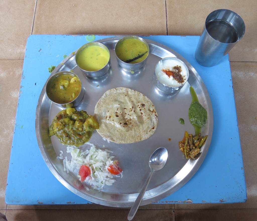 Unlimited Dinner Thali at SETH ANANDRAM JAIPURIA BHAWAN (Vrindavan)