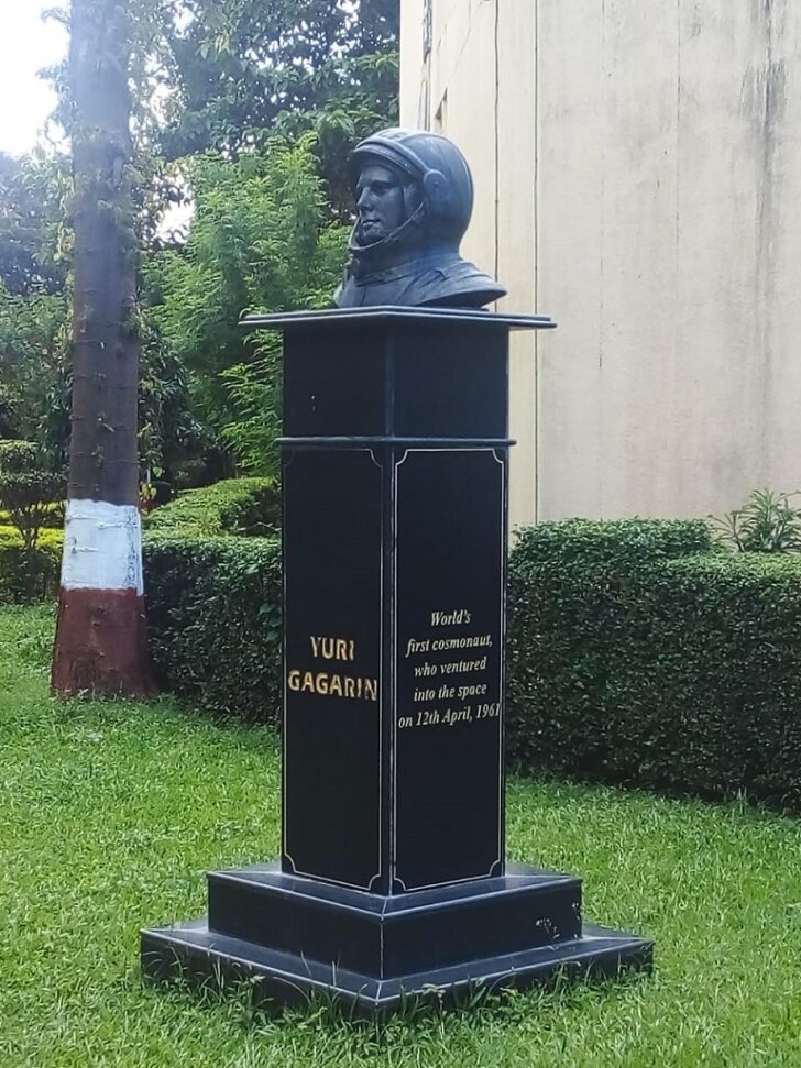 Statue of Yuri Gagarin at Nehru Science Center in Mumbai (Maharashtra, India)