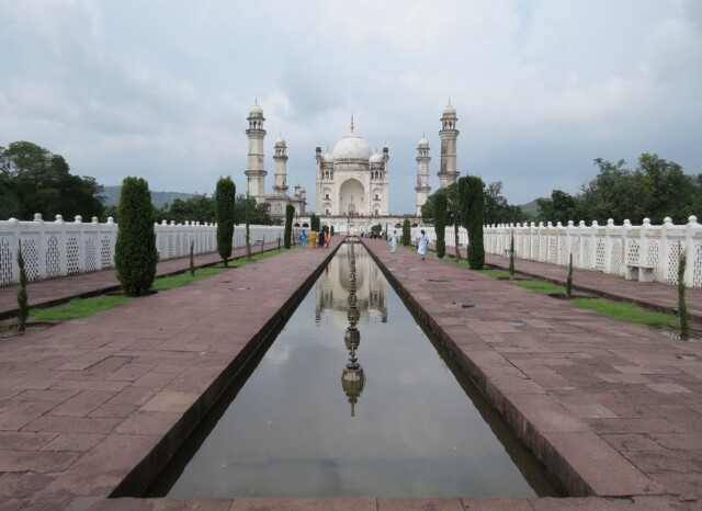 Bibi Ka Maqbara - The Taj of Deccan (Aurangabad, Maharashtra, India)
