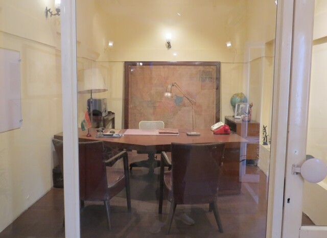 Shastri ji's Office Table (Lal Bahadur Shastri Memorial, New Delhi, India)