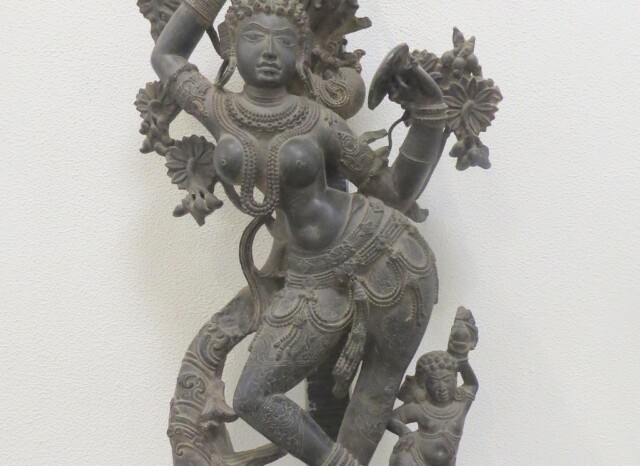 Mohini (Western Chalukyan, 12th Century A.D., Gadag, Karnataka) at National Museum, New Delhi, India