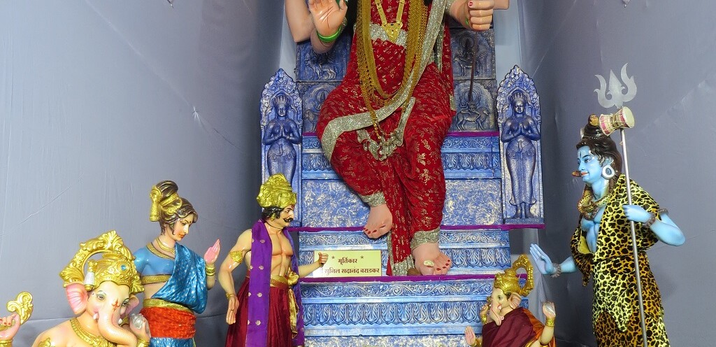 Vinayaki (34-Feet High), the Saree-Clad Avatar of Ganpati Bappa at Sarvajanik Ganeshotsav Mandal (Estd. 1968), 3rd Cross Lane, Khetwadi in Mumbai (Maharashtra, India)