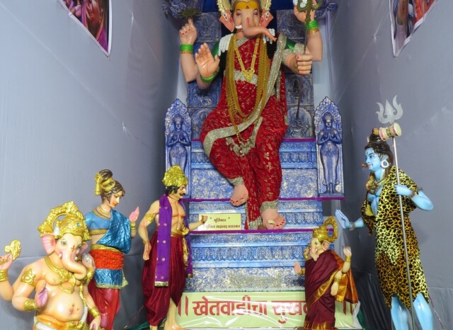 Vinayaki (34-Feet High), the Saree-Clad Avatar of Ganpati Bappa at Sarvajanik Ganeshotsav Mandal (Estd. 1968), 3rd Cross Lane, Khetwadi in Mumbai (Maharashtra, India)